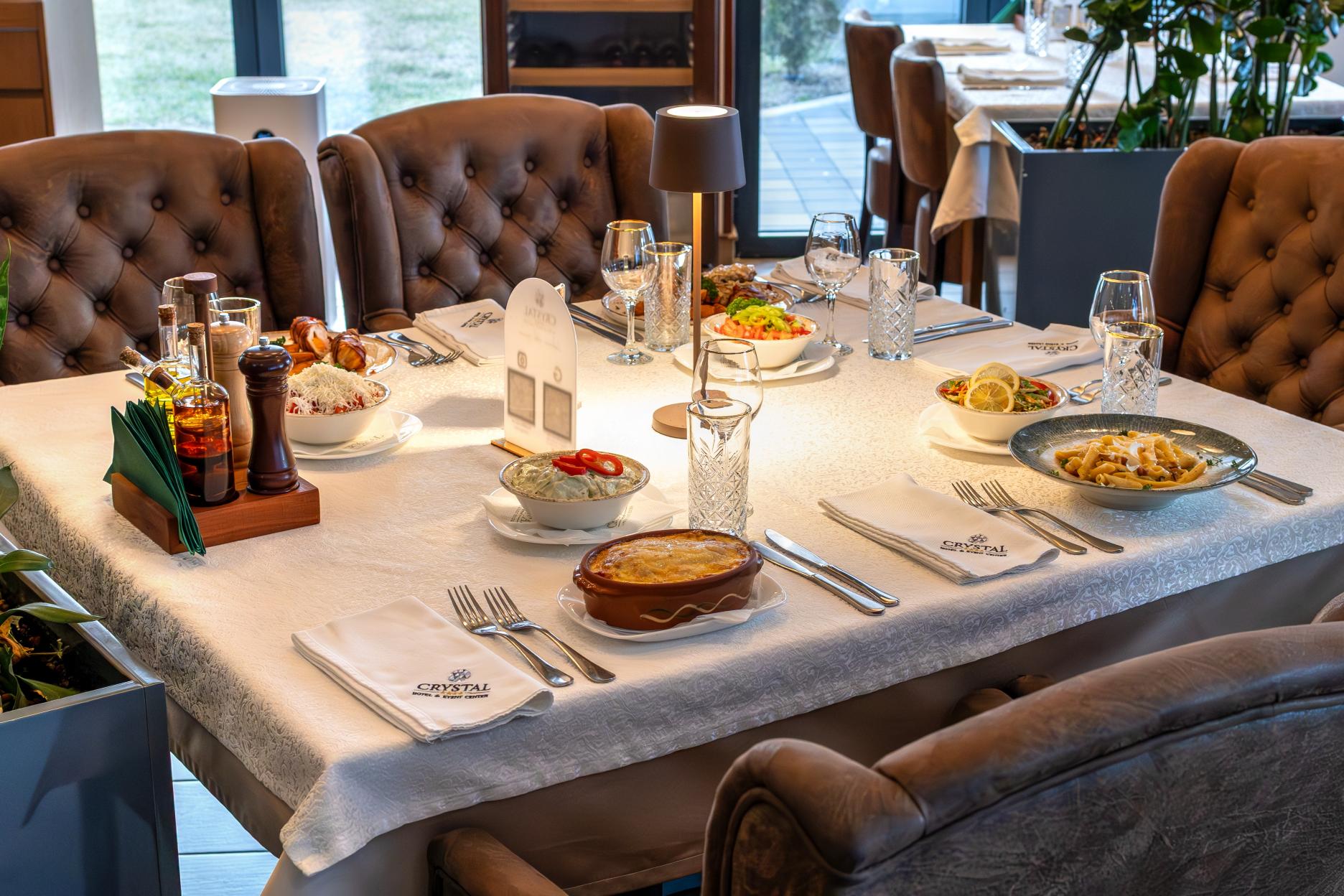 Restoran-Crystal-hotel-Pecinci (63)